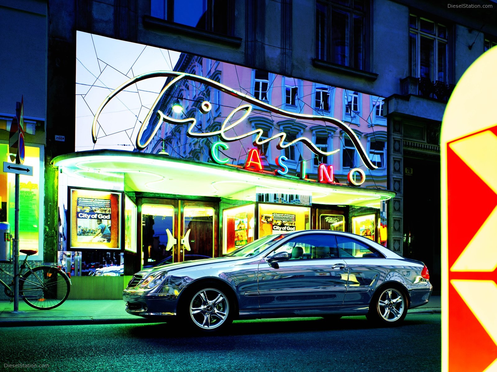 Mercedes 2004 Calendar